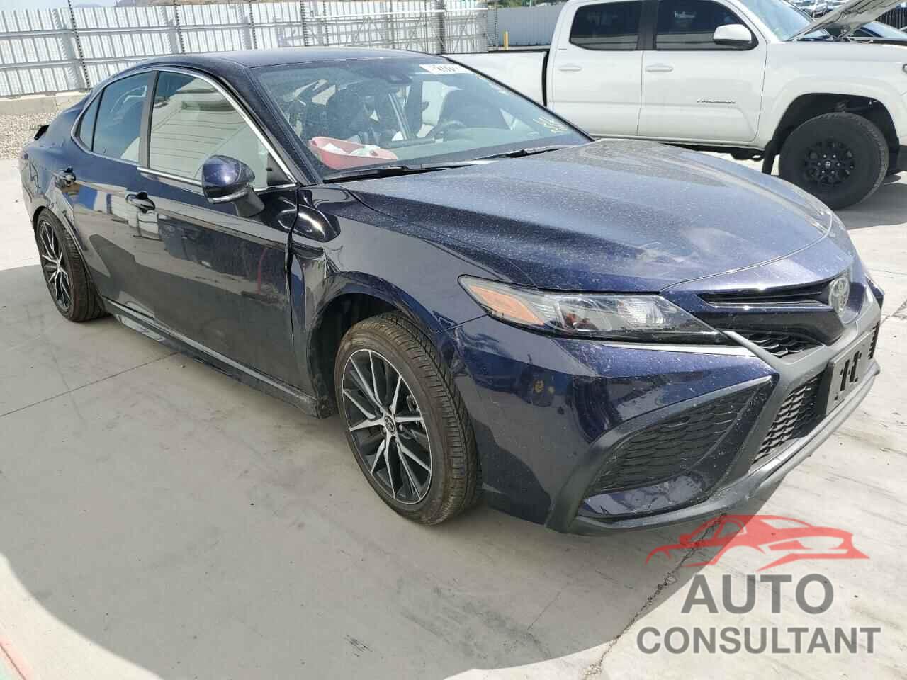TOYOTA CAMRY 2022 - 4T1G11AK6NU677602
