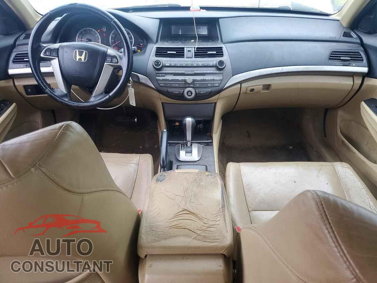 HONDA ACCORD 2011 - 1HGCP2F61BA111719