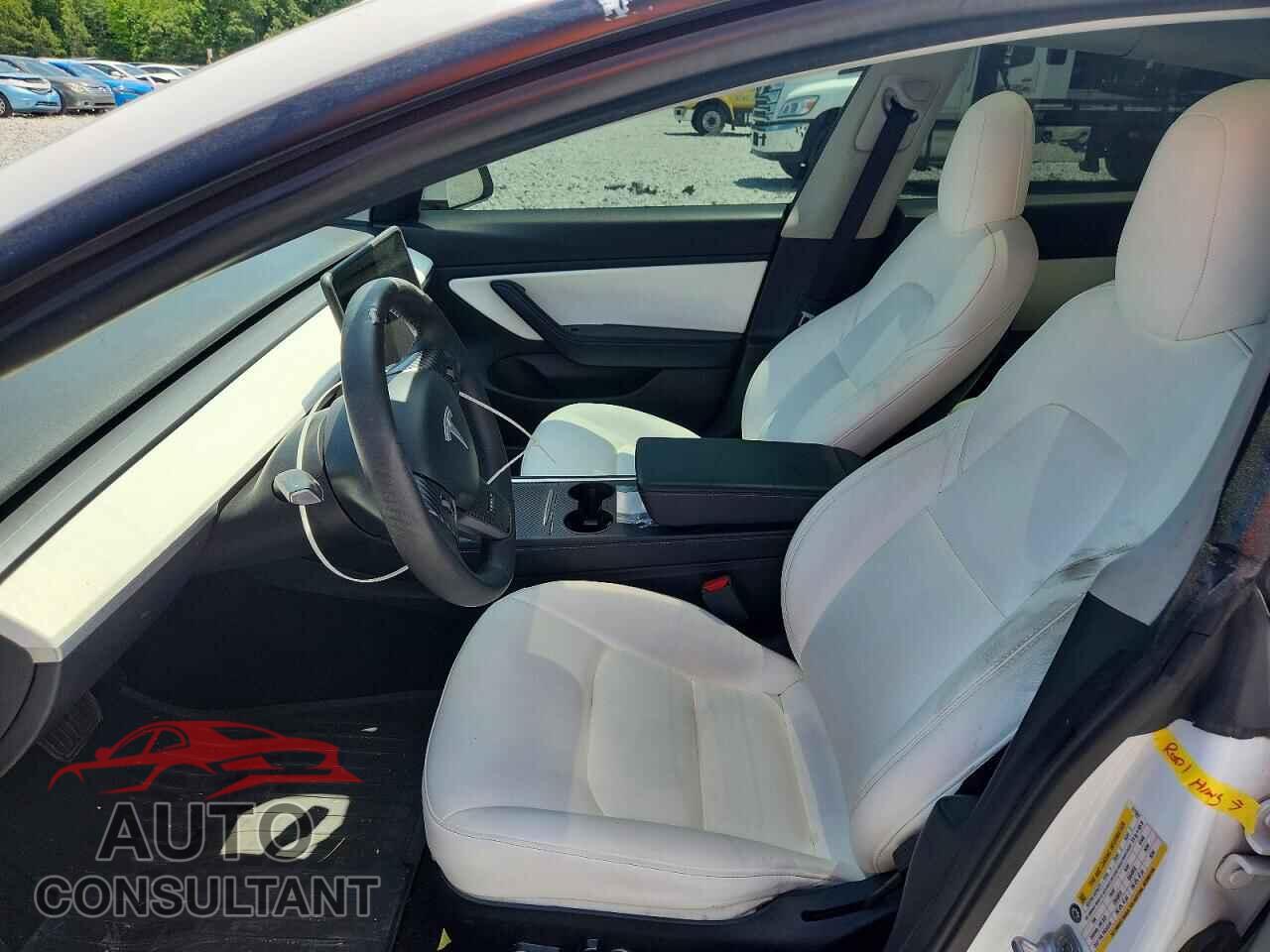 TESLA MODEL 3 2021 - 5YJ3E1EA4MF877927