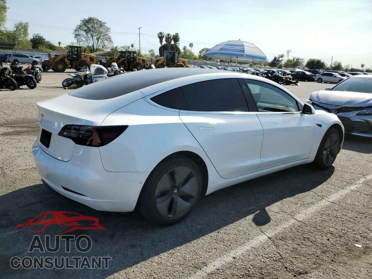 TESLA MODEL 3 2019 - 5YJ3E1EA5KF299768