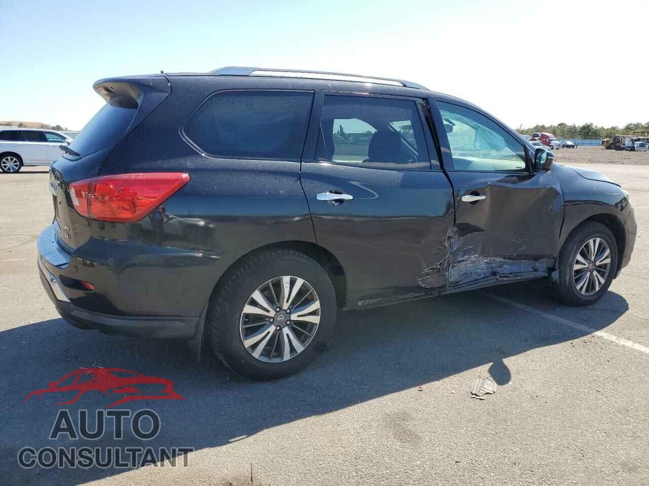 NISSAN PATHFINDER 2017 - 5N1DR2MM6HC902397