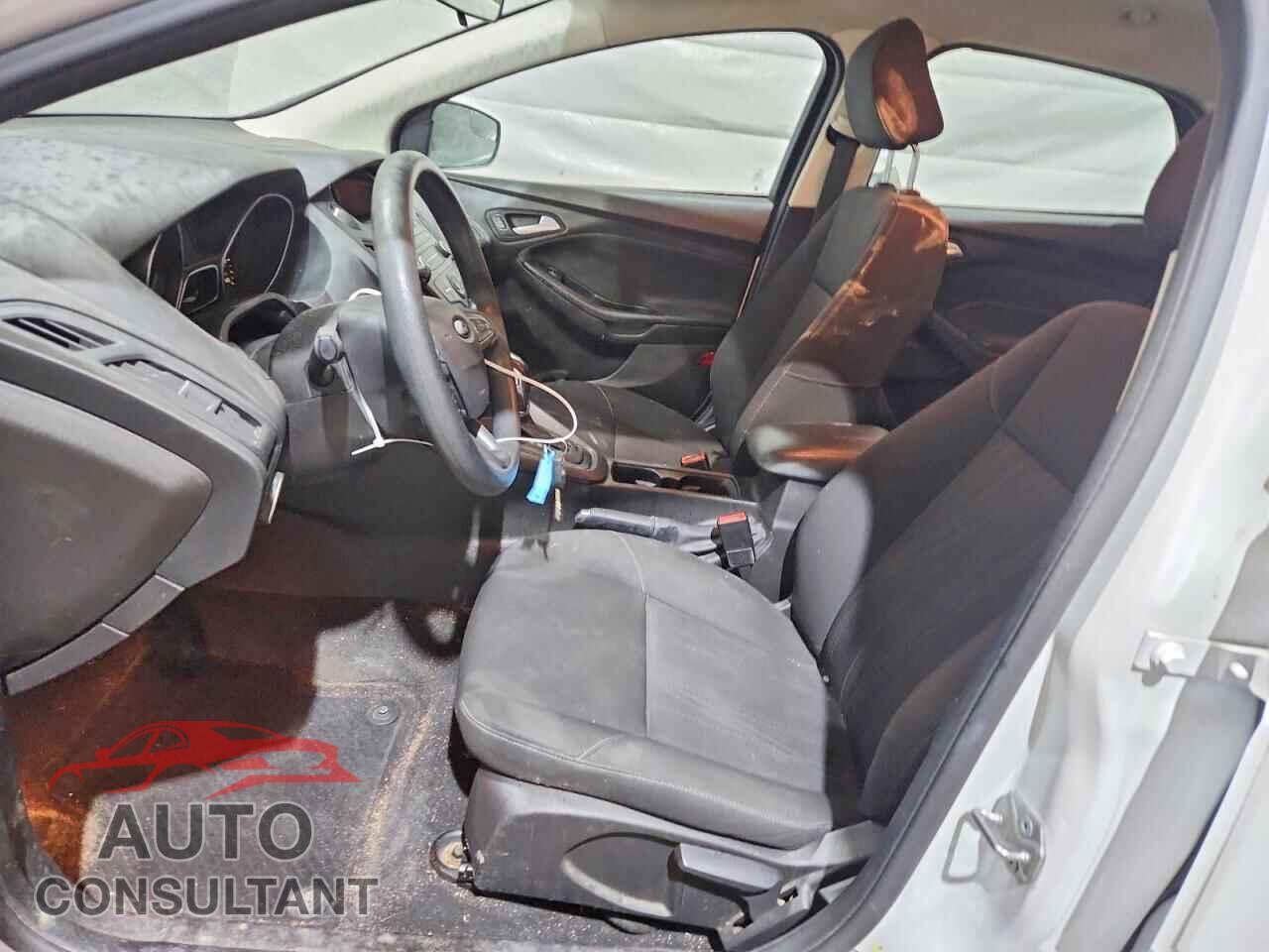 FORD FOCUS 2016 - 1FADP3K25GL213554
