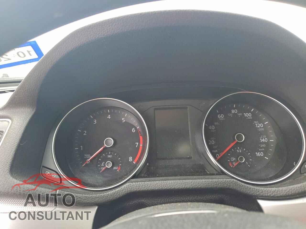 VOLKSWAGEN PASSAT 2017 - 1VWAT7A32HC007715