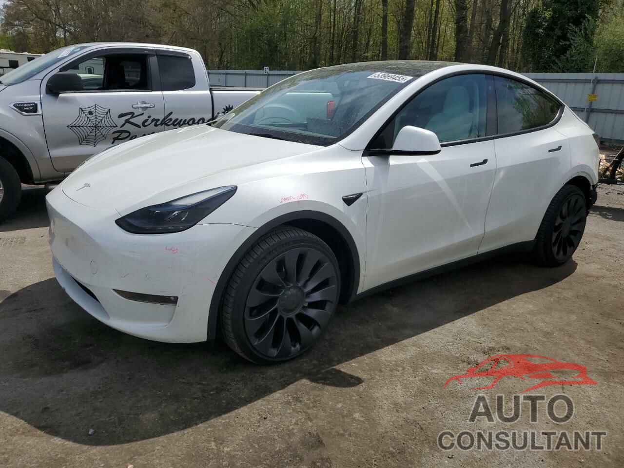 TESLA MODEL Y 2022 - 7SAYGDEE8NF524454