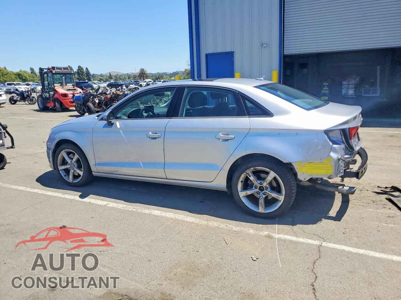 AUDI A3 2015 - WAUBFGFF5F1122929