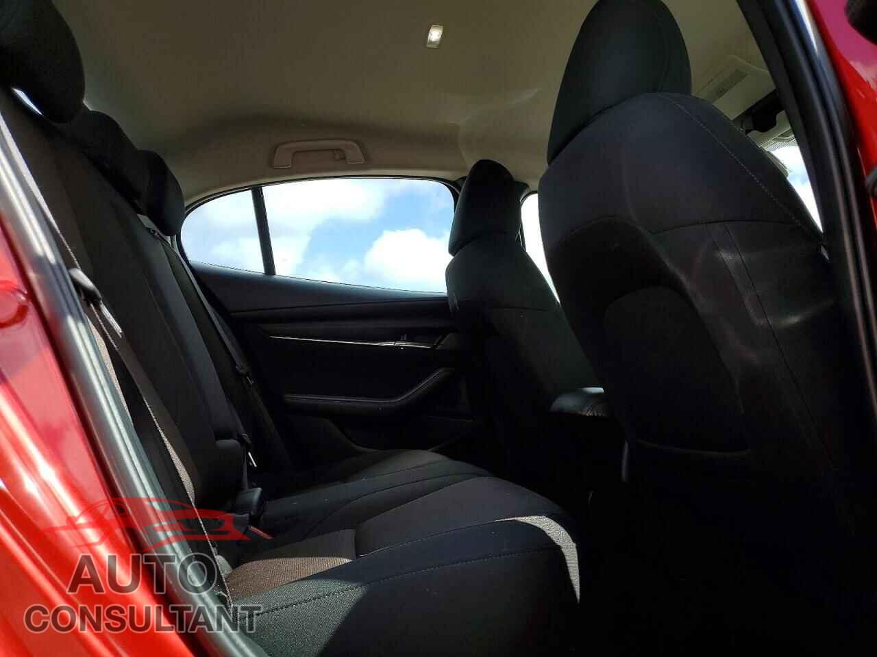 MAZDA 3 2019 - JM1BPAC77K1128574