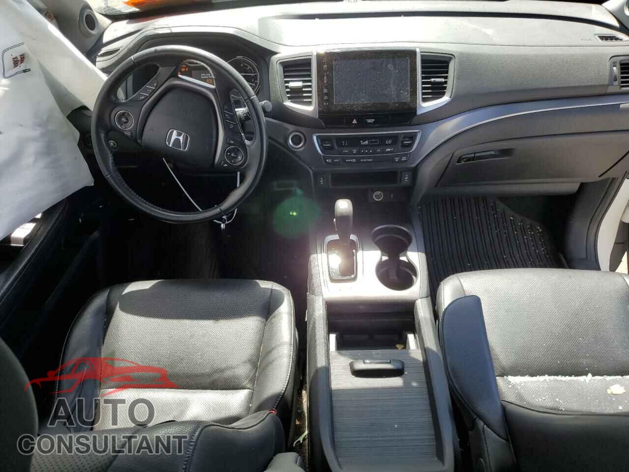 HONDA RIDGELINE 2018 - 5FPYK3F66JB001237