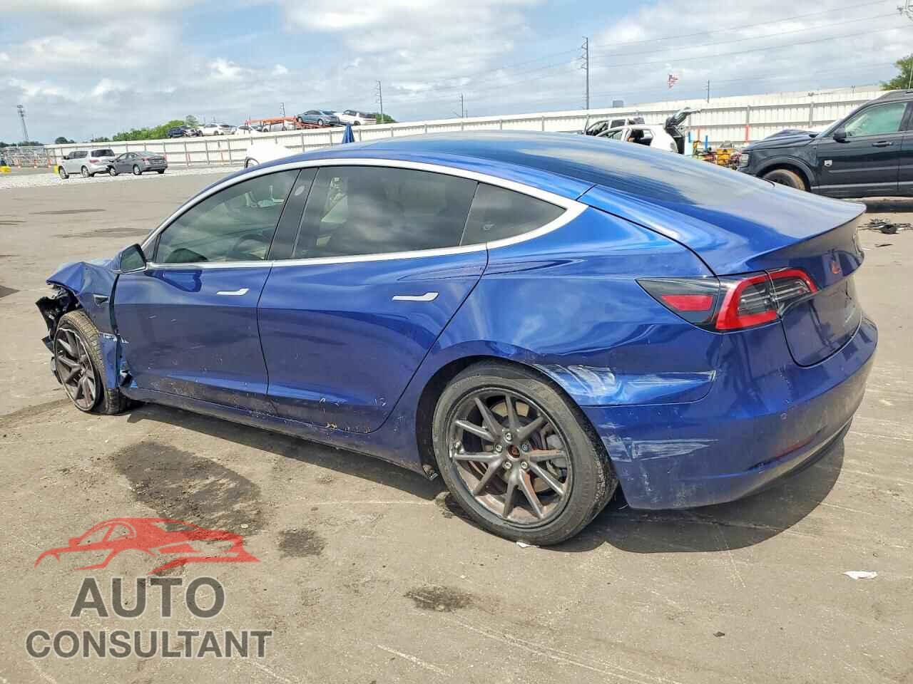 TESLA MODEL 3 2018 - 5YJ3E1EA0JF005580
