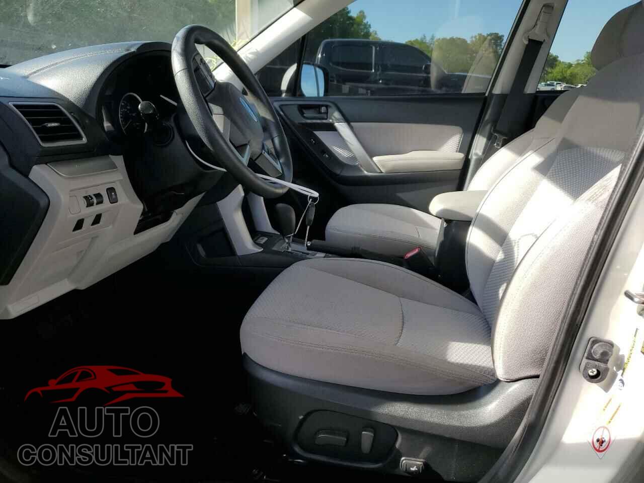 SUBARU FORESTER 2017 - JF2SJADC3HH437103