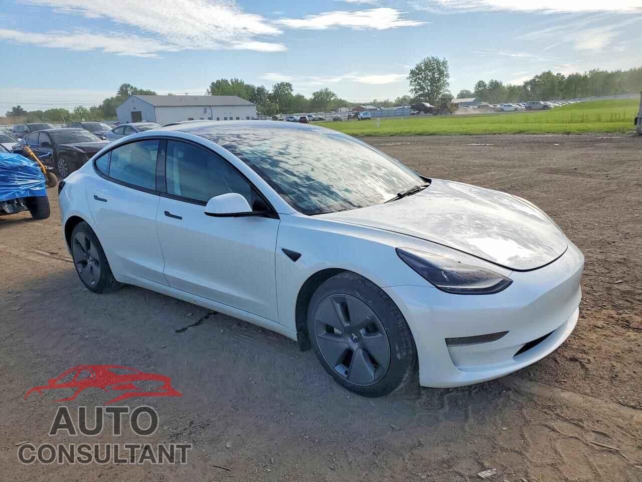 TESLA MODEL 3 2027 - 5YJ3E1EAXPF481554