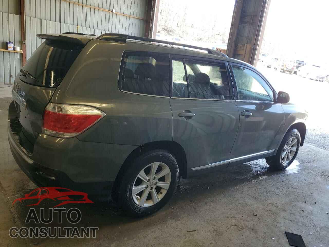 TOYOTA HIGHLANDER 2012 - 5TDBK3EH4CS155834