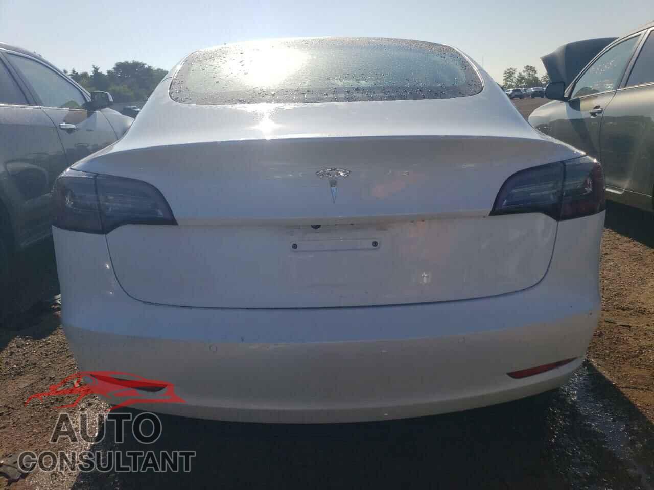 TESLA MODEL 3 2022 - 5YJ3E1EA6NF101722