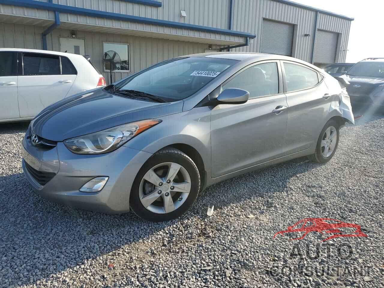 HYUNDAI ELANTRA 2013 - KMHDH4AE4DU942722