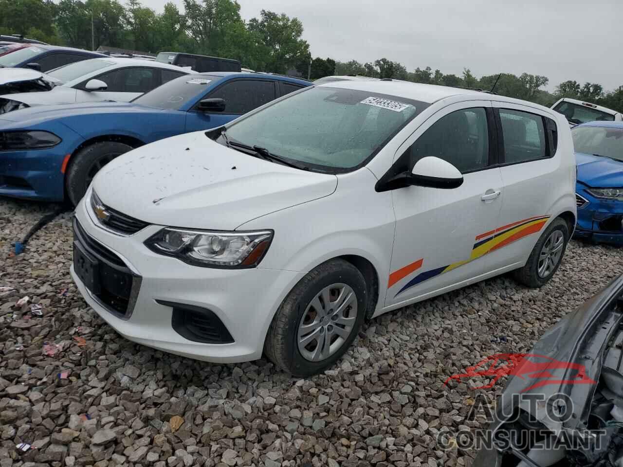 CHEVROLET SONIC 2019 - 1G1JG6SB5K4128613