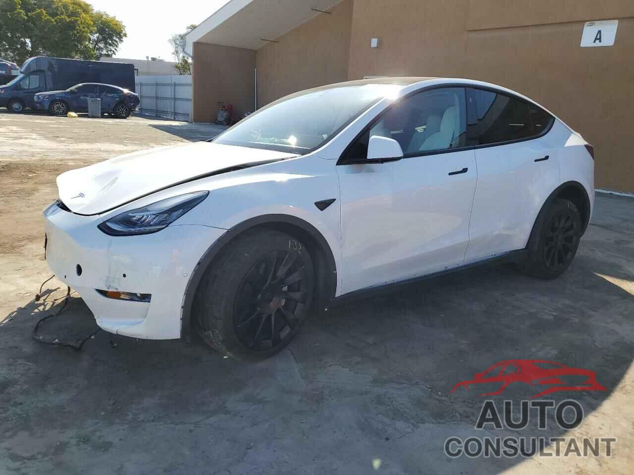 TESLA MODEL Y 2022 - 7SAYGDEE2NF368010