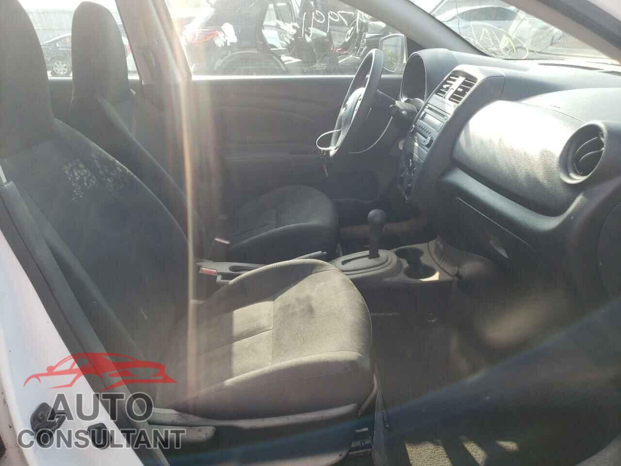 NISSAN VERSA 2017 - 3N1CN7AP2HL873401