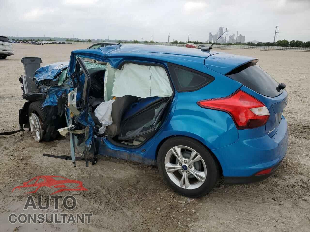 FORD FOCUS 2013 - 1FADP3K2XDL157851