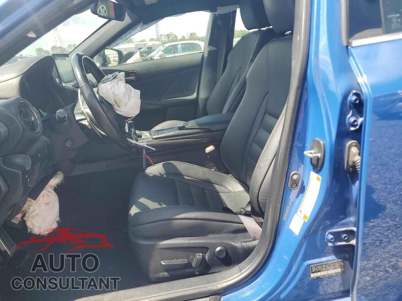 LEXUS IS 2023 - JTHGZ1B2XP5064518