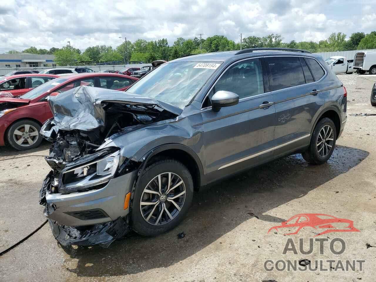 VOLKSWAGEN TIGUAN 2018 - 3VV2B7AX5JM138804