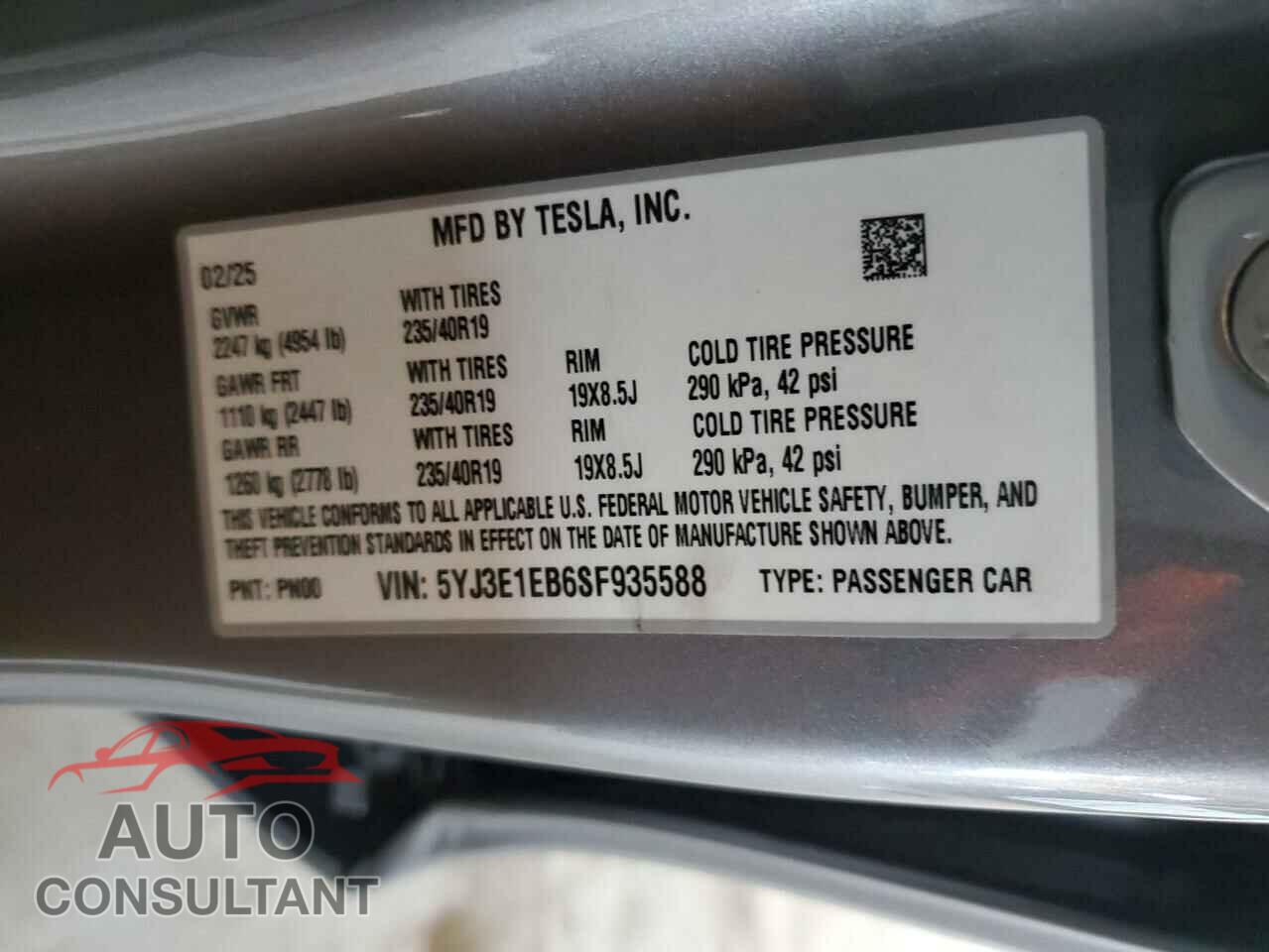 TESLA MODEL 3 2025 - 5YJ3E1EB6SF935588
