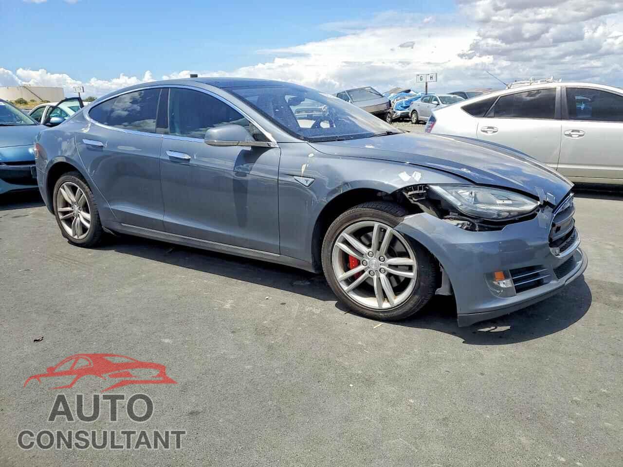 TESLA MODEL S 2013 - 5YJSA1CN5DFP17892