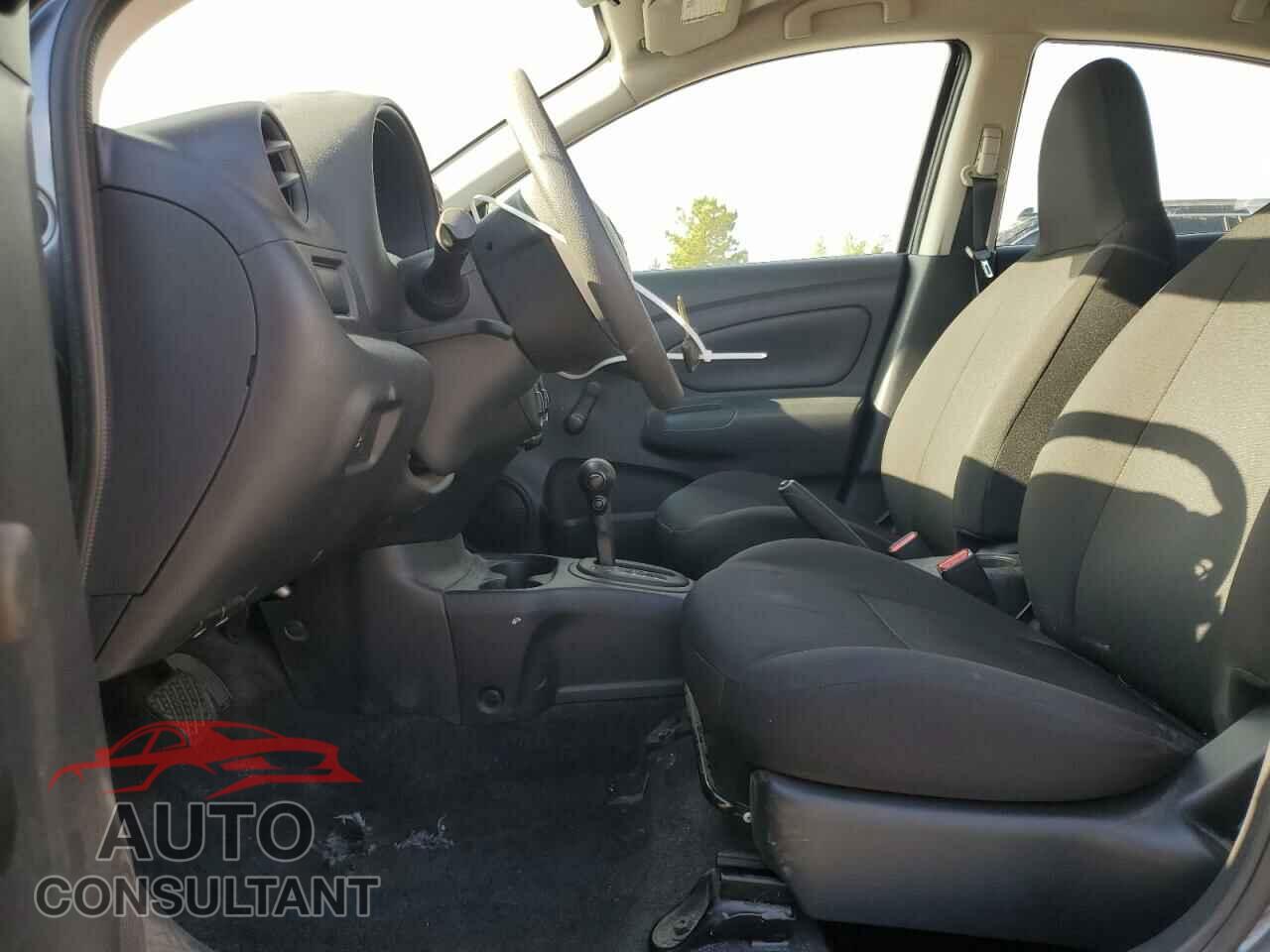 NISSAN VERSA 2015 - 3N1CN7AP1FL951177
