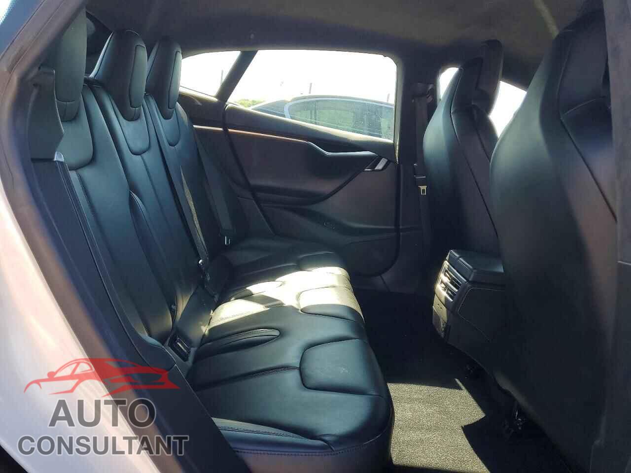 TESLA MODEL S 2017 - 5YJSA1E18HF190043