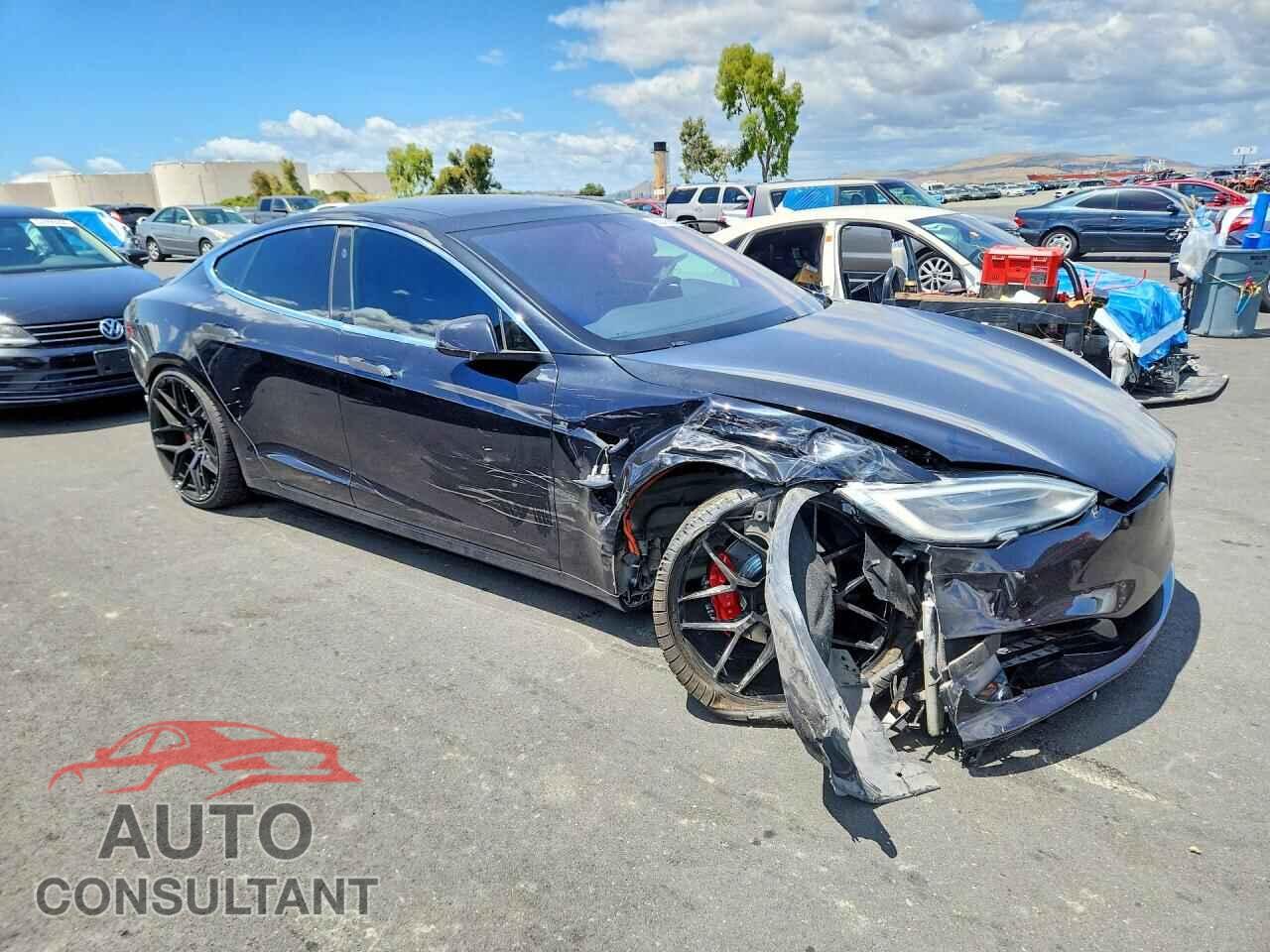 TESLA MODEL S 2018 - 5YJSA1E48JF259796