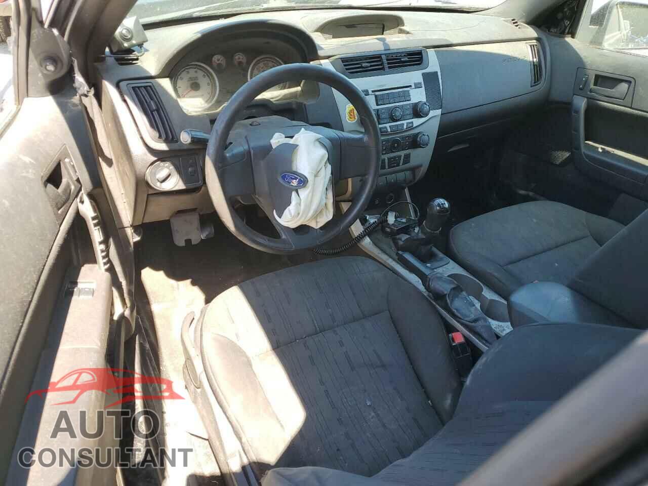 FORD FOCUS 2010 - 1FAHP3CN8AW218960