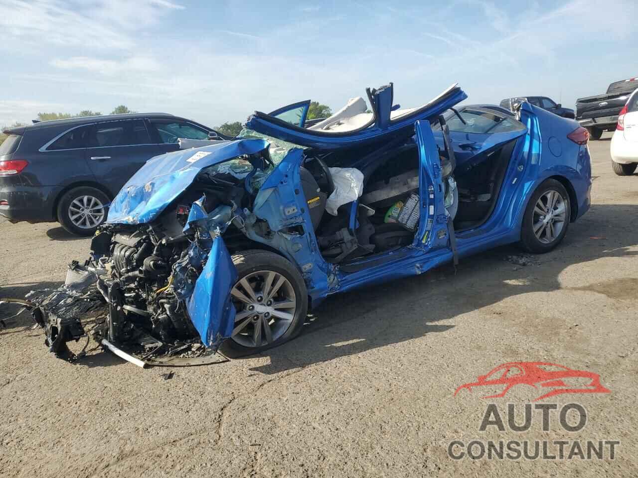 HYUNDAI ELANTRA 2017 - KMHD84LF0HU361827