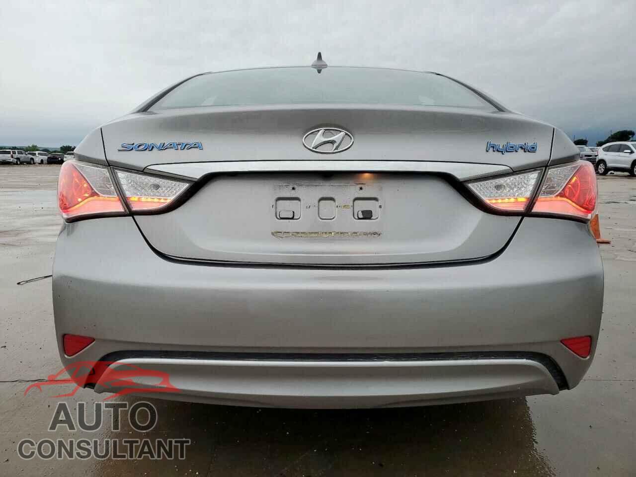HYUNDAI SONATA 2014 - KMHEC4A42EA108929