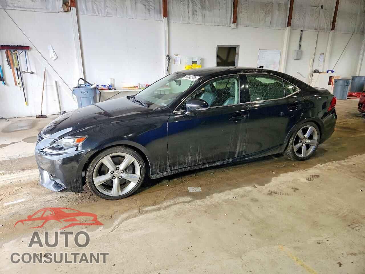 LEXUS IS 2014 - JTHCE1D24E5001175