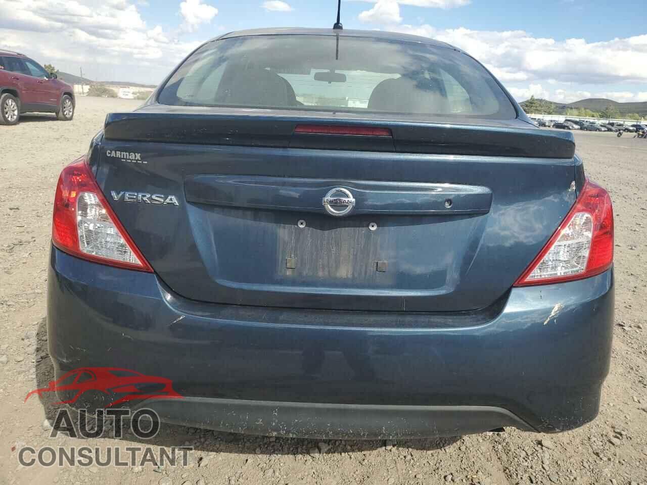NISSAN VERSA 2017 - 3N1CN7AP3HL802322