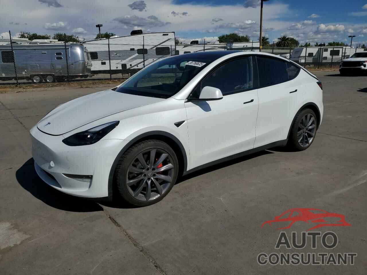 TESLA MODEL Y 2021 - 5YJYGDEF0MF277709