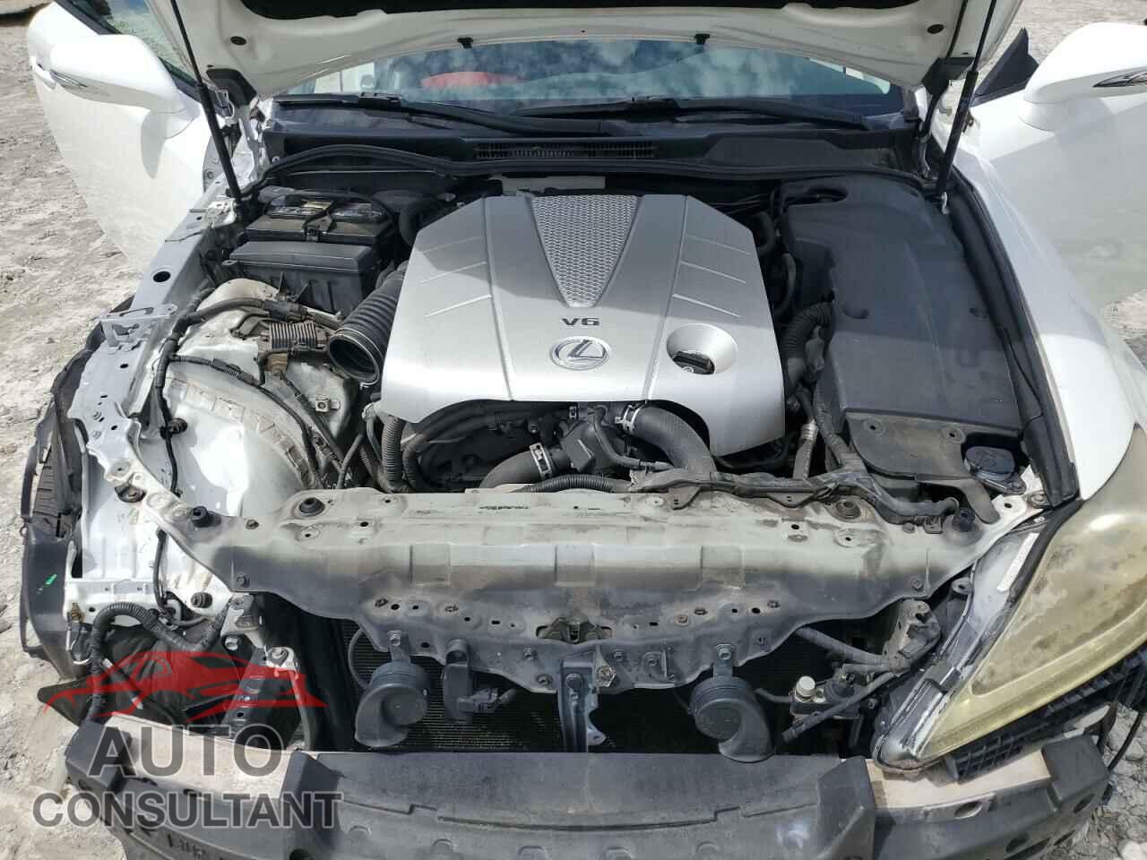 LEXUS IS 2011 - JTHFE2C23B2506481