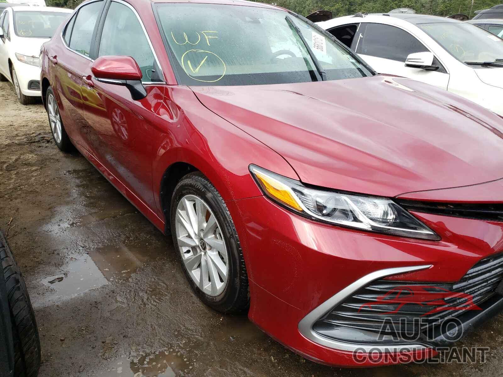 TOYOTA CAMRY 2021 - 4T1R11AKXMU599414