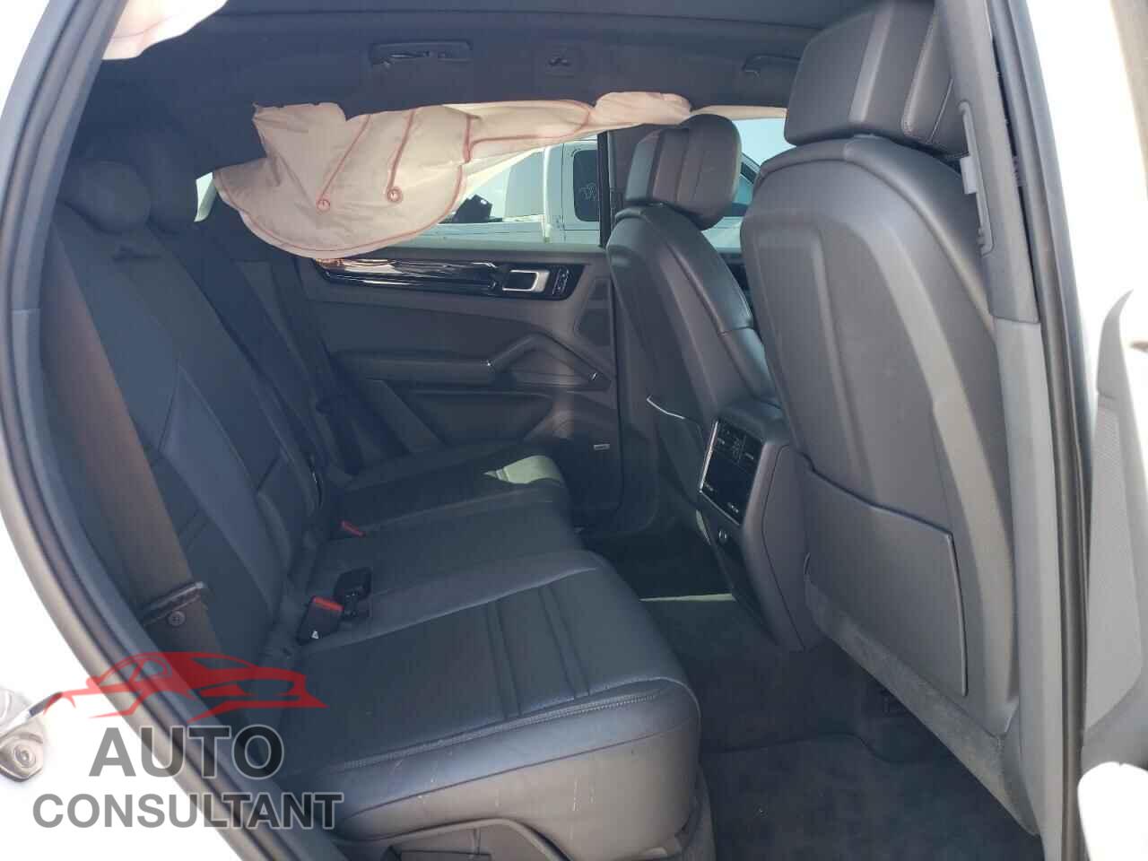 PORSCHE CAYENNE 2019 - WP1AA2AY0KDA06442