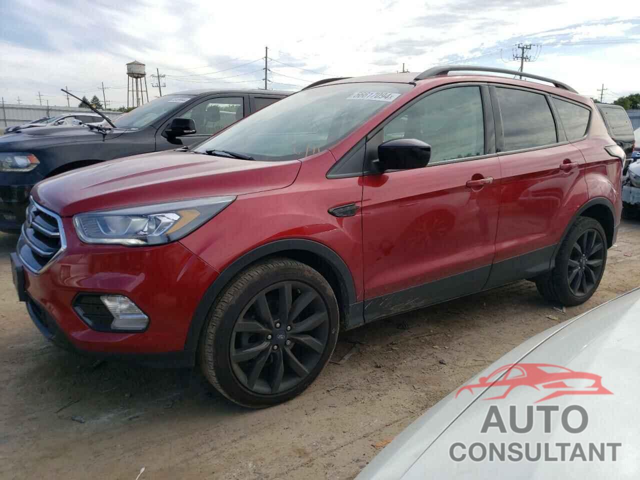 FORD ESCAPE 2018 - 1FMCU0HD8JUD15661