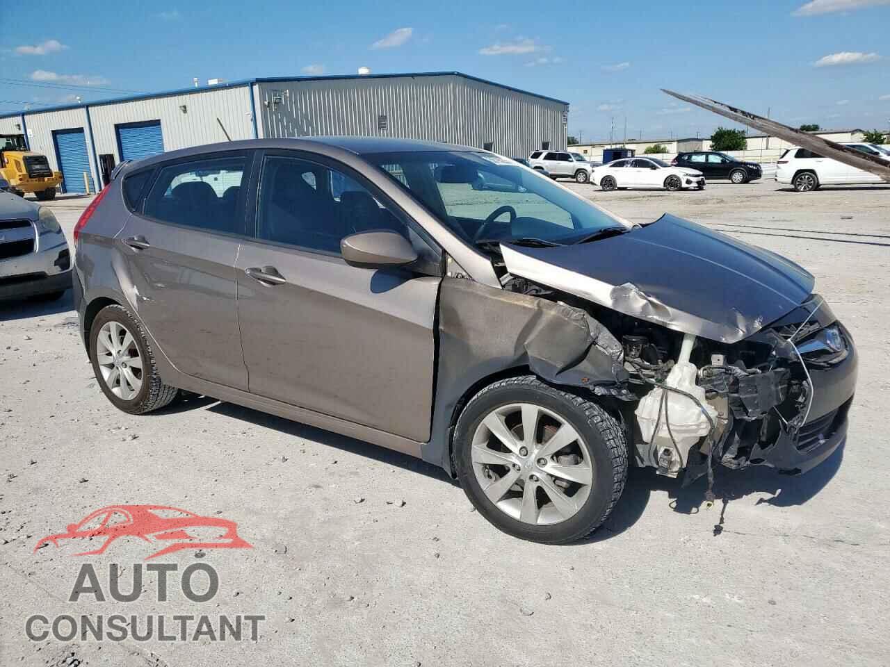 HYUNDAI ACCENT 2012 - KMHCU5AE7CU005441
