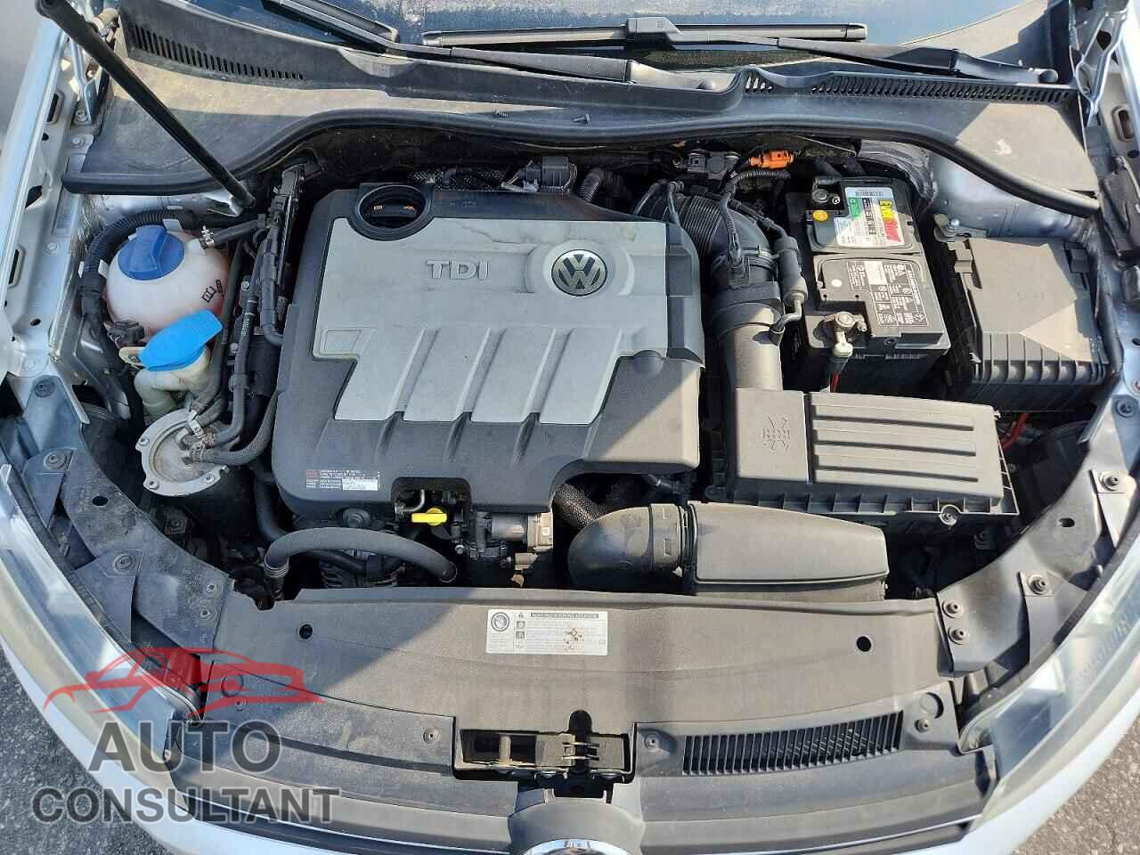 VOLKSWAGEN JETTA 2012 - 3VWPL7AJ9CM661207