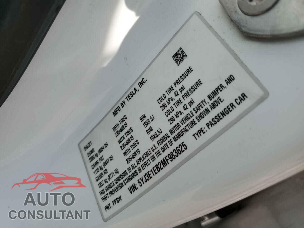 TESLA MODEL 3 2021 - 5YJ3E1EB2MF983625