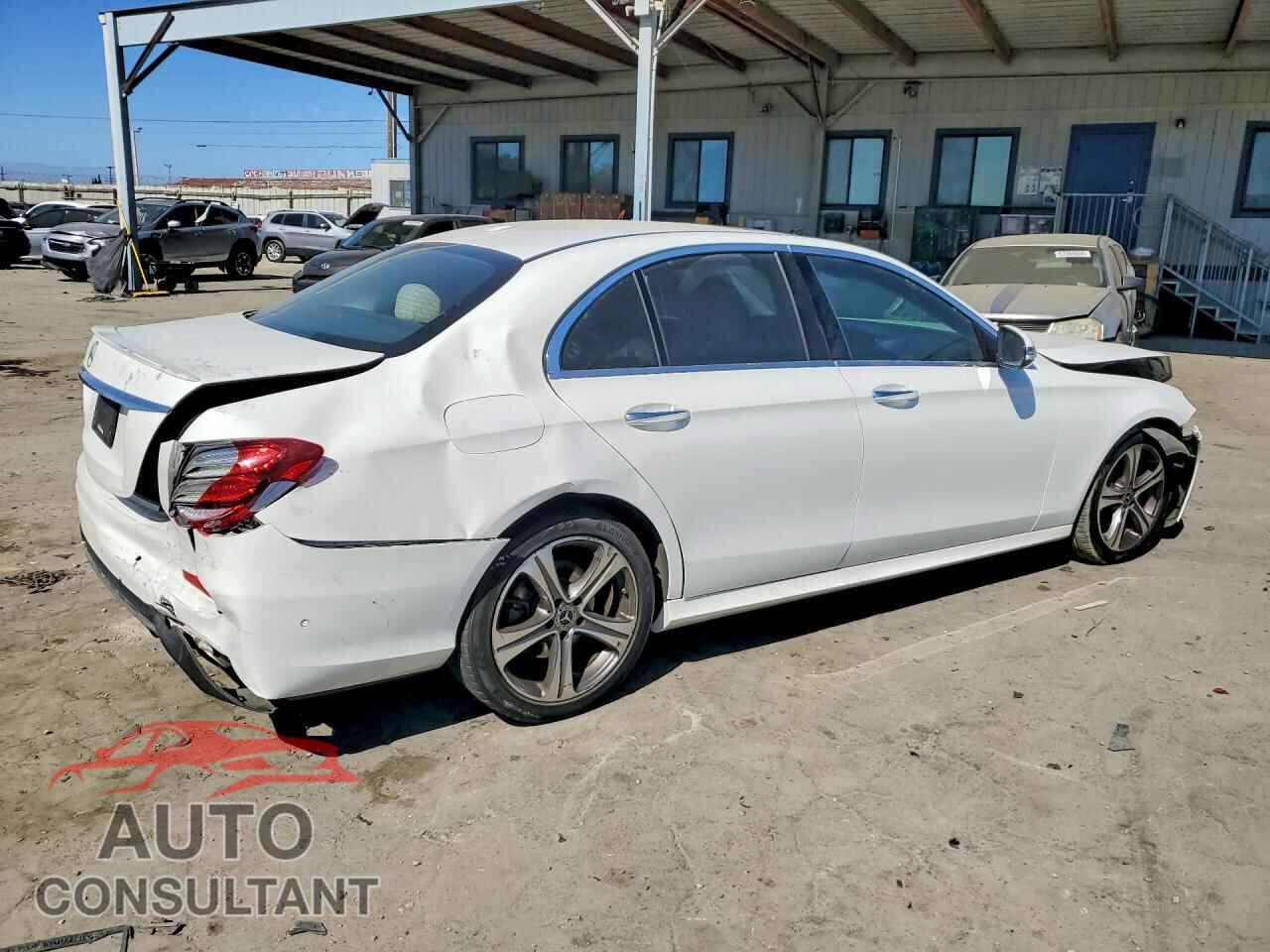 MERCEDES-BENZ E-CLASS 2017 - WDDZF4JB5HA285657
