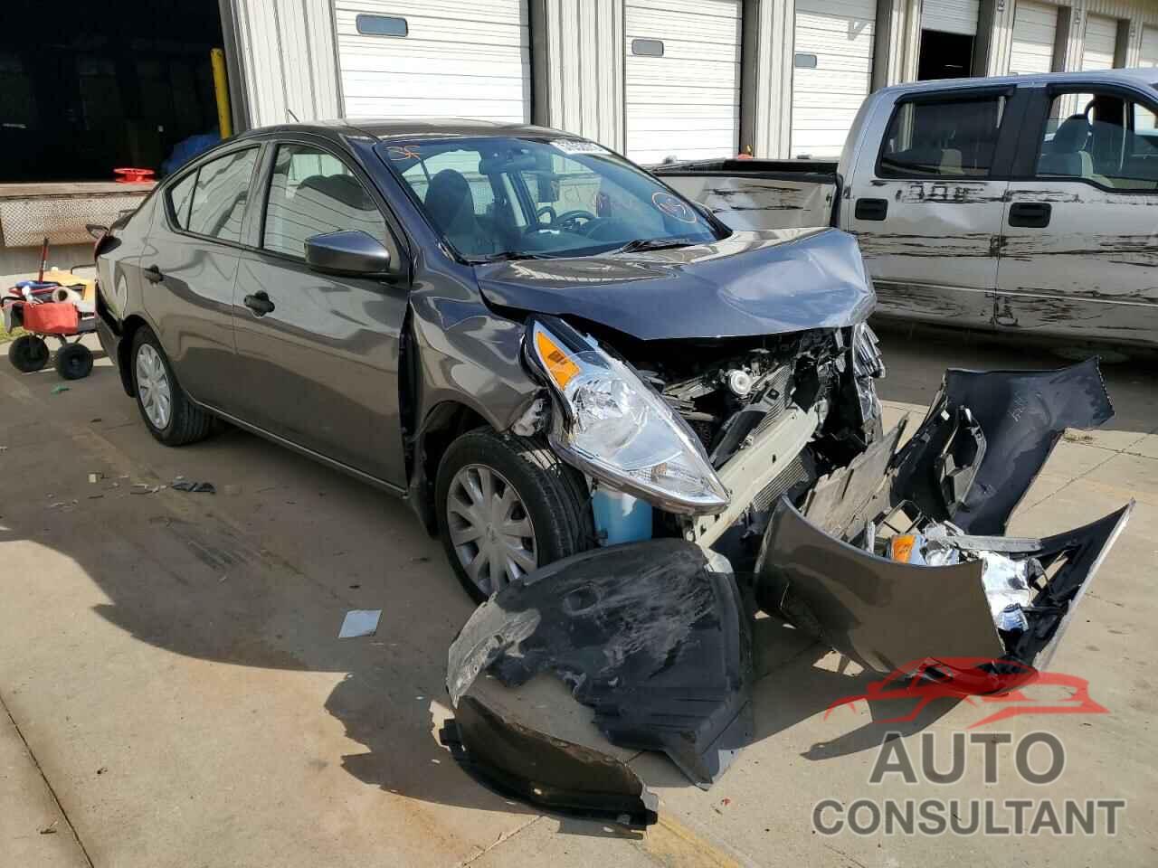 NISSAN VERSA 2017 - 3N1CN7AP2HL908129
