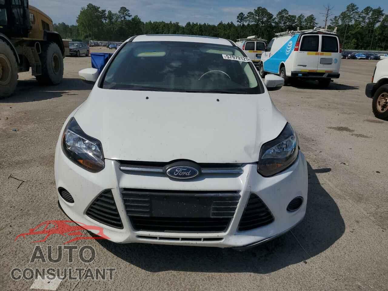 FORD FOCUS 2013 - 1FADP3K26DL178230