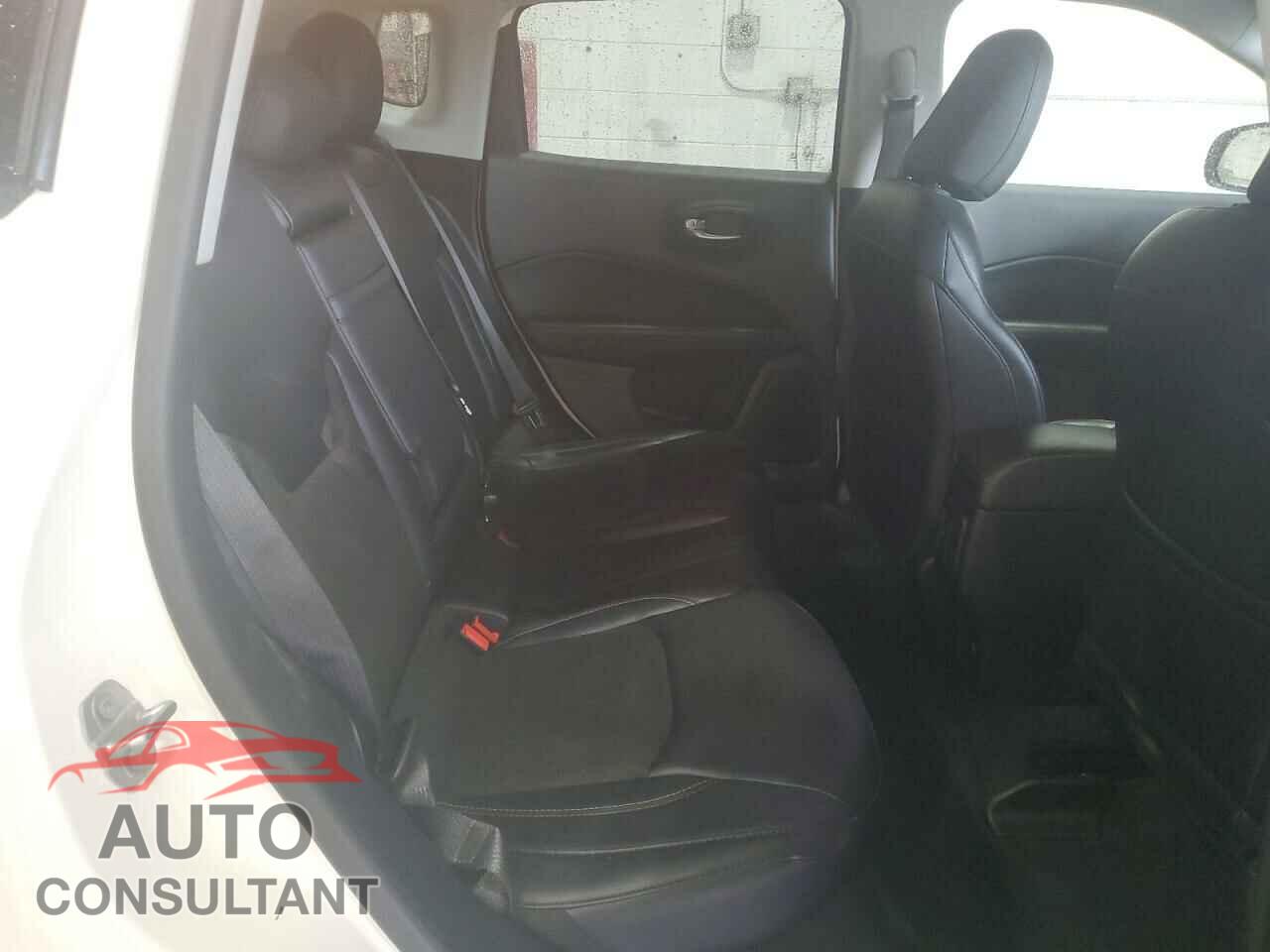 JEEP COMPASS 2017 - 3C4NJDBB1HT681549