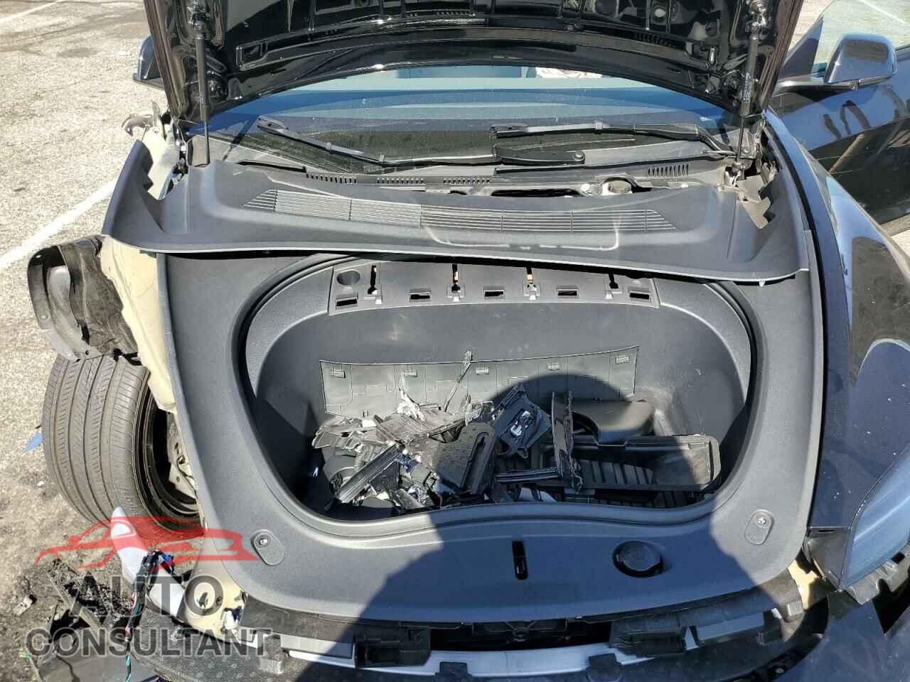 TESLA MODEL 3 2024 - 5YJ3E1EA0RF751880