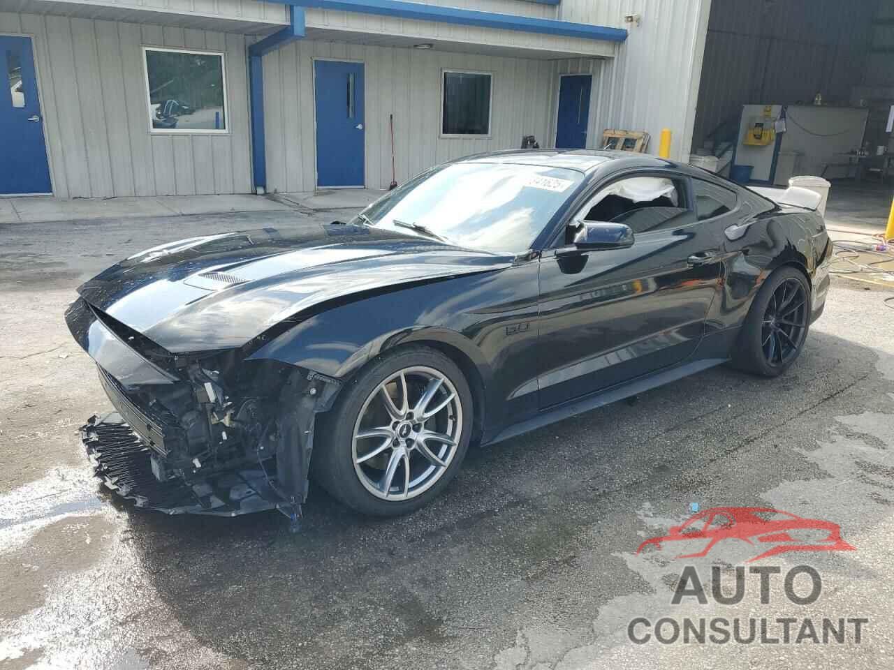 FORD MUSTANG 2020 - 1FA6P8CF3L5175215
