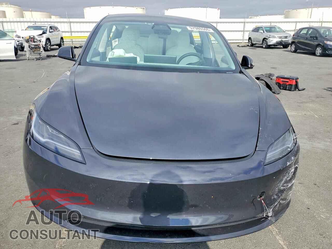 TESLA MODEL 3 2024 - 5YJ3E1EA8RF831766