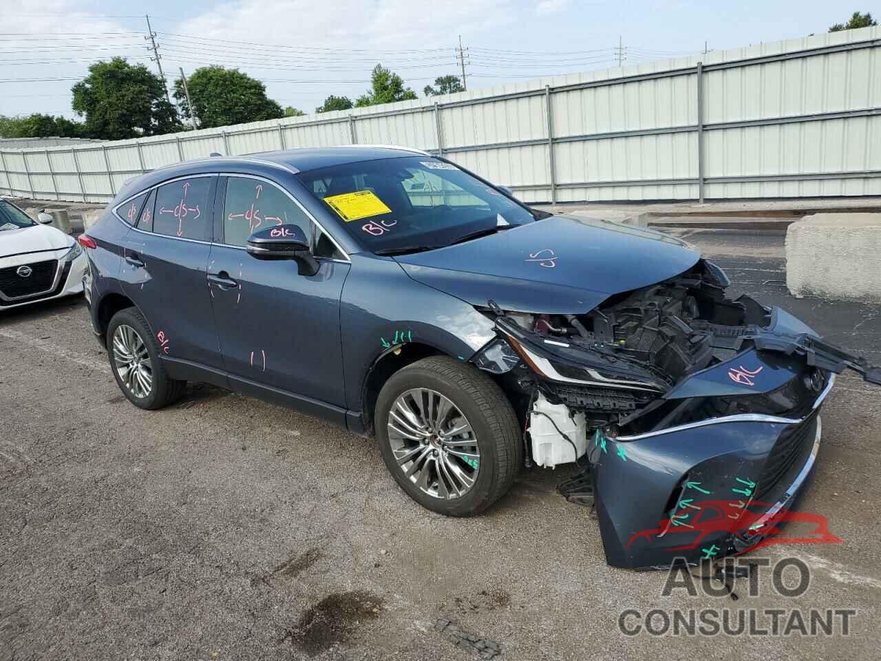 TOYOTA VENZA 2022 - JTEAAAAH6NJ091865