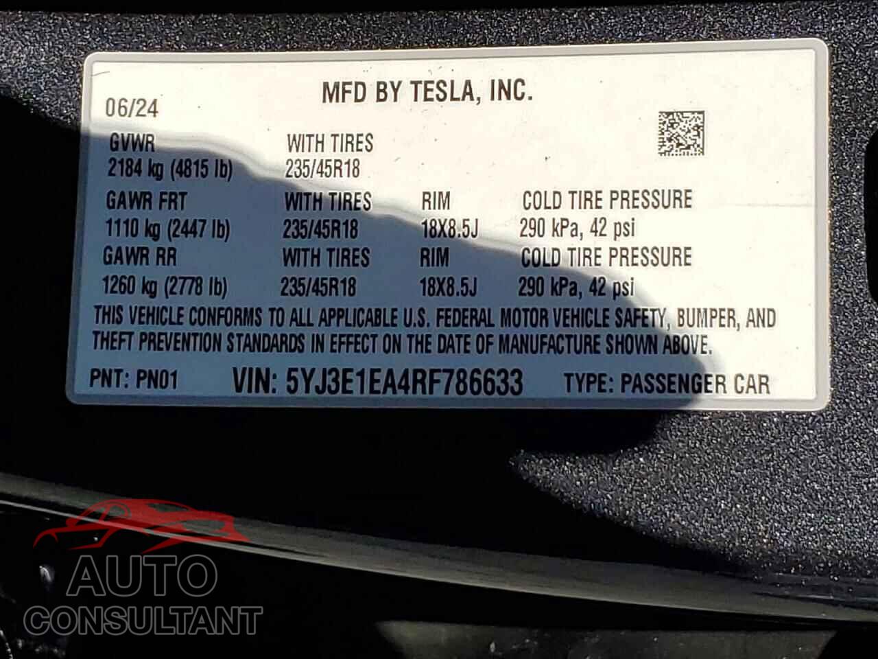 TESLA MODEL 3 2024 - 5YJ3E1EA4RF786633